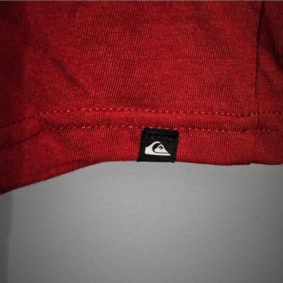 Quicksilver Mens T-Shirt in Deep Rust Color. Size Large-NWT - Picture 4 of 5